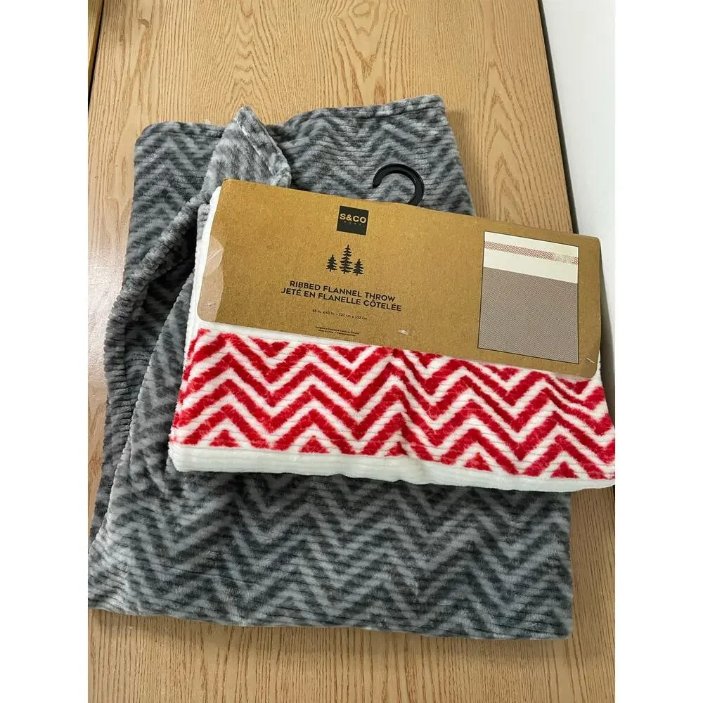 New Ribbed Flannel Fleece Throw Red White and Gray size 48”x60” Super Soft